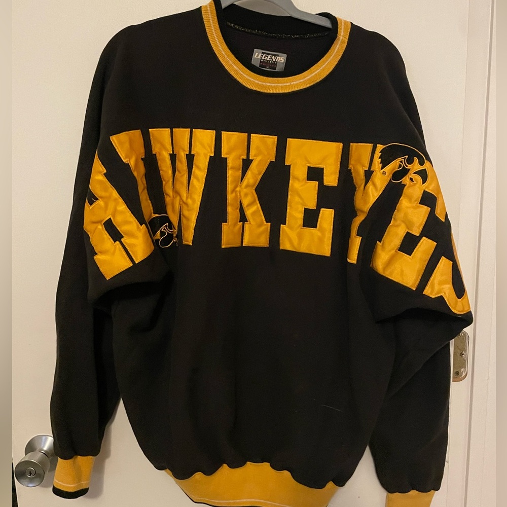 Vintage 1980s Iowa Hawkeyes Sweatshirt